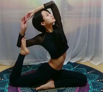 歪歪第一网红正在直播-- YY直播,中国最大的综