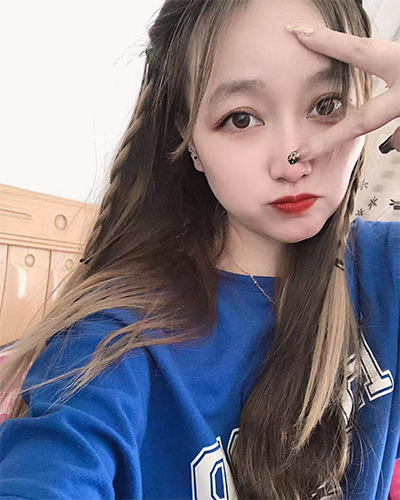 努力直播挣猫粮