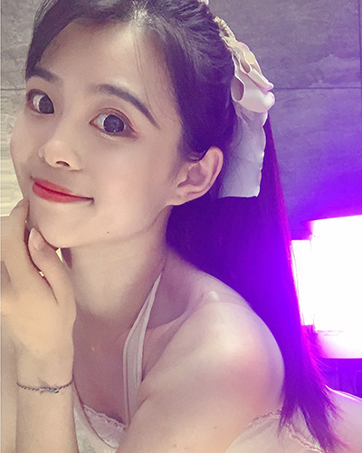 风情万种初语心