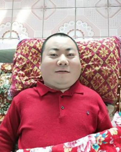 残疾人李小涛 正在直播