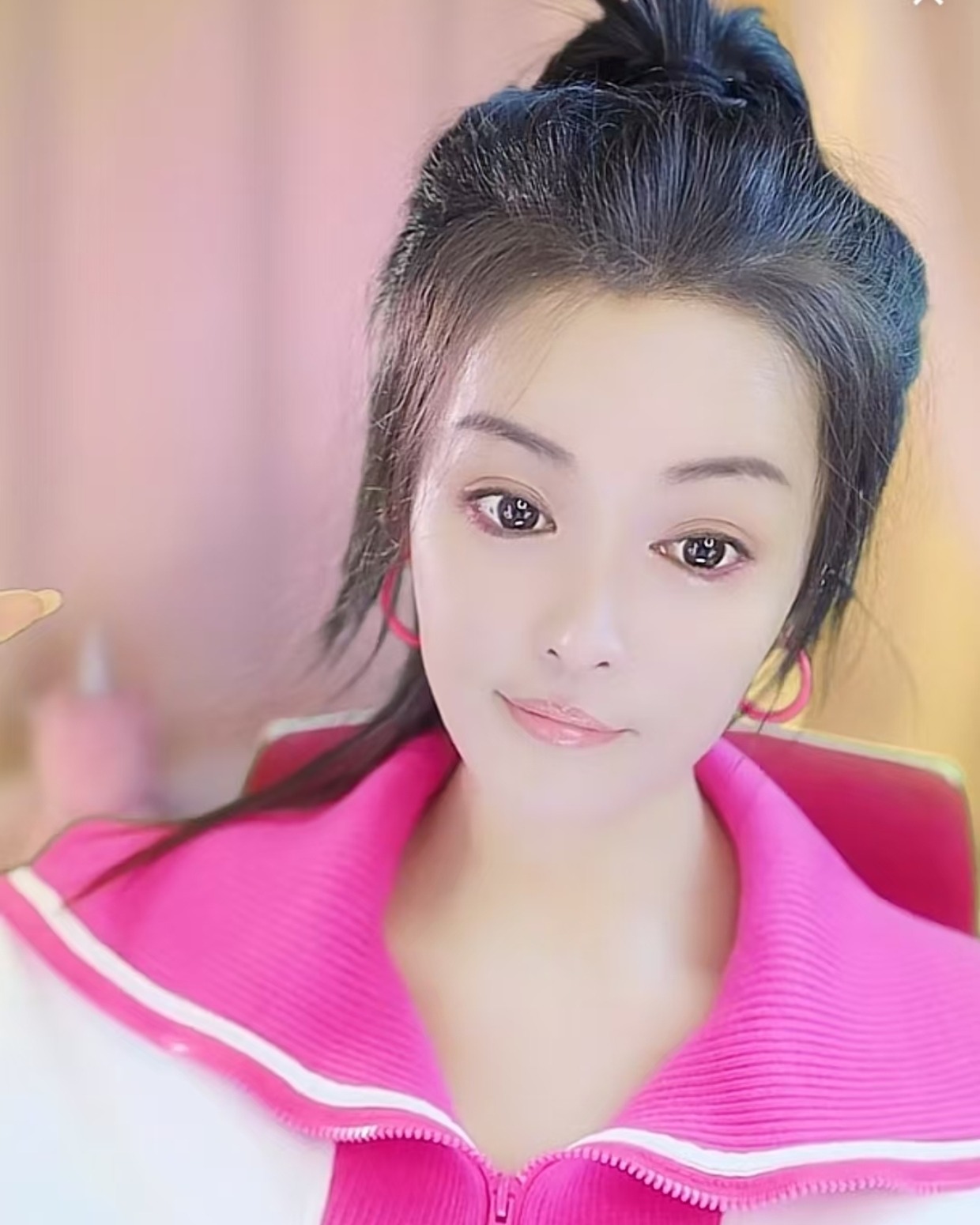 608小贝 正在直播