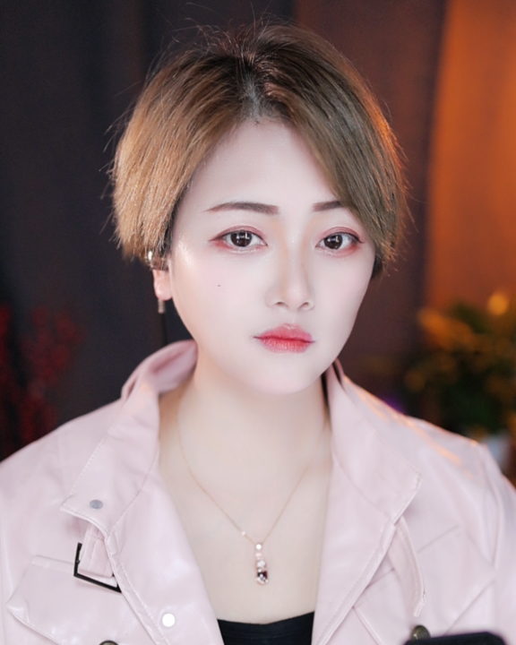 酷酷的女子