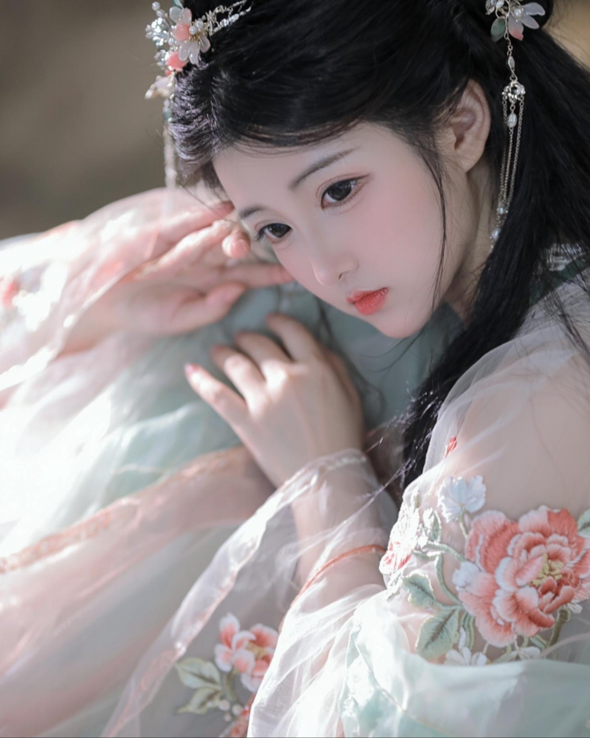 清冷女孩儿 小卿卿