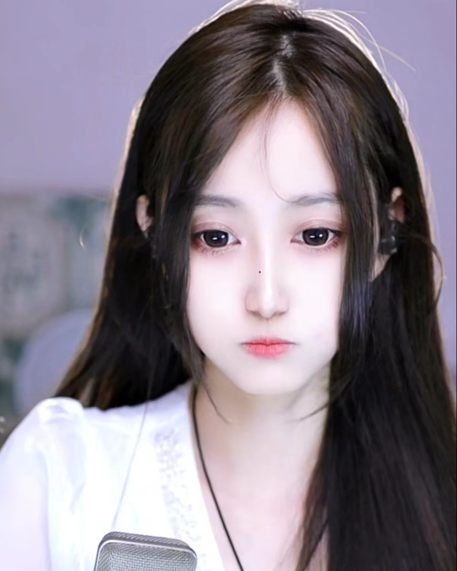 7038小包包 正在直播