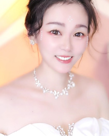 晨一小四 正在直播