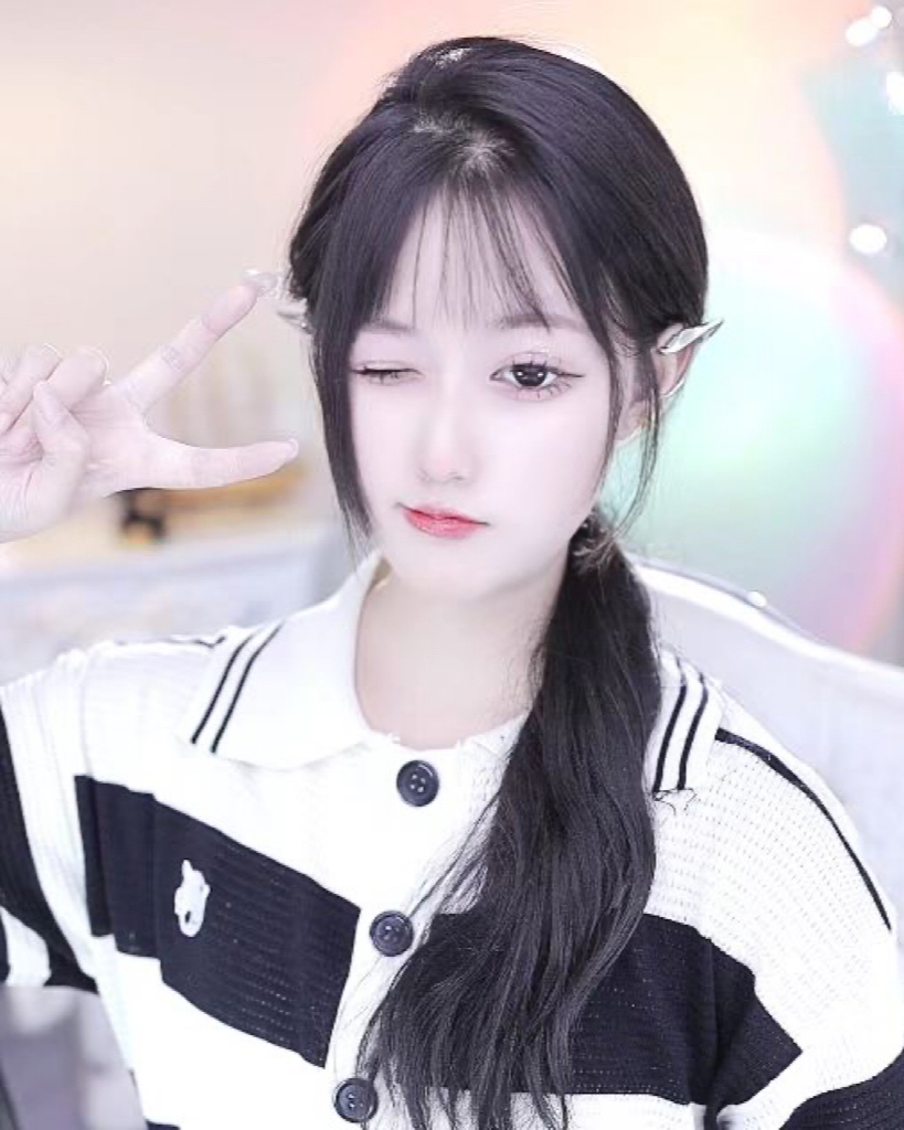 初恋女友开播啦