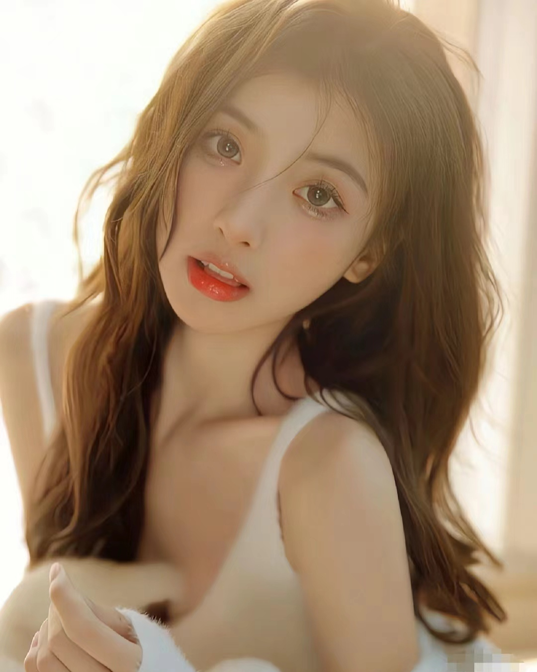这美女谁家的