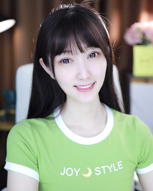 千亿雪丽 正在直播