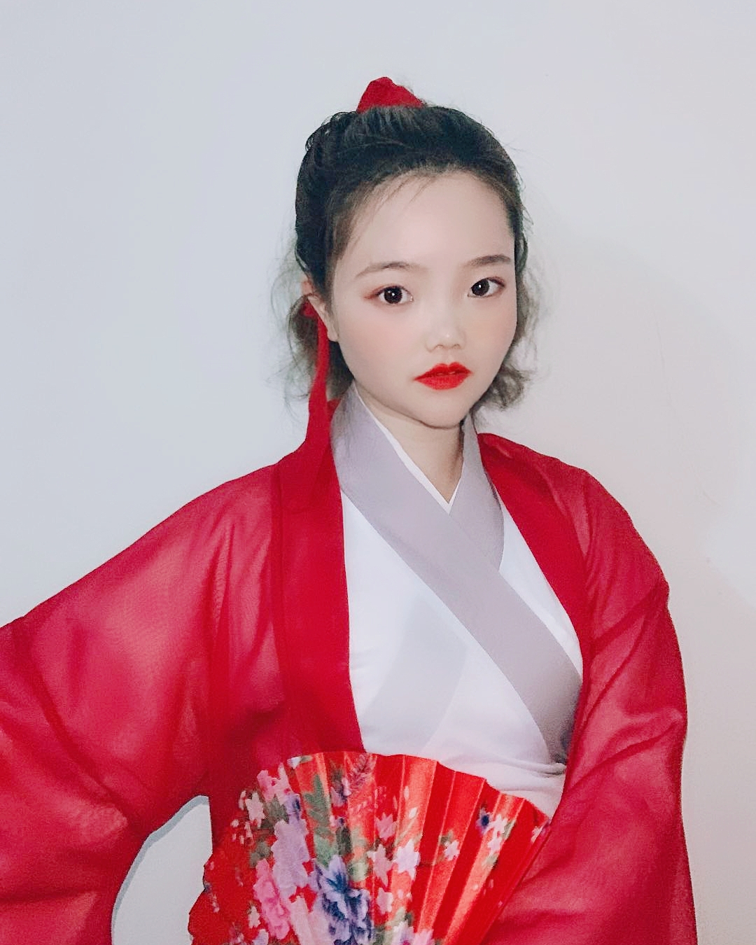 5万性感唱跳小沐瑶奇遇沐瑶欢乐斗5445唱跳俱佳大理徐媛媛大理徐媛媛