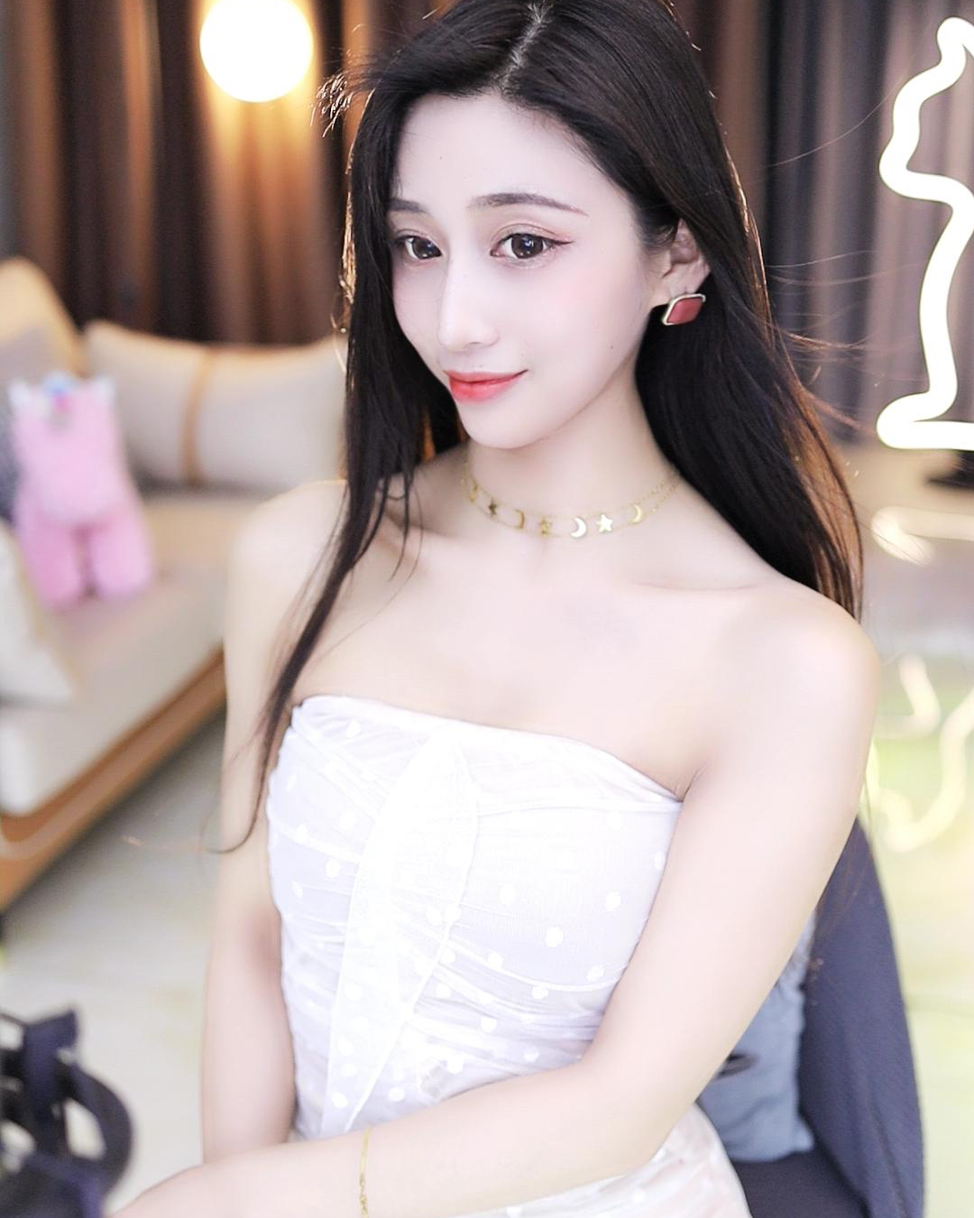 性感长腿女神晨露